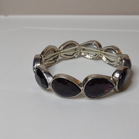 7 Inch Silver Tone And Dark Purple Glass Stretch Bracelet - Picture 3 of 9